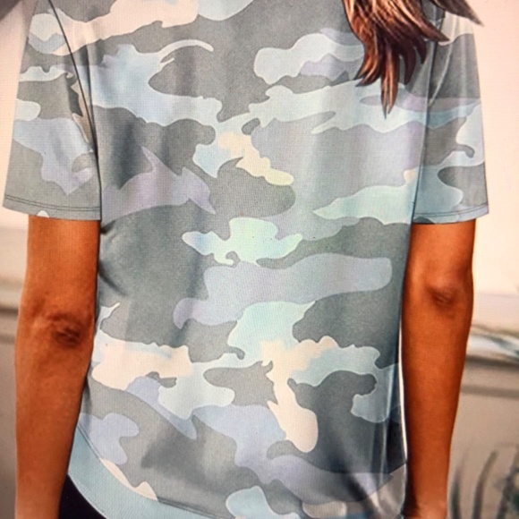 Short sleeve casual tee - Picture 2 of 3